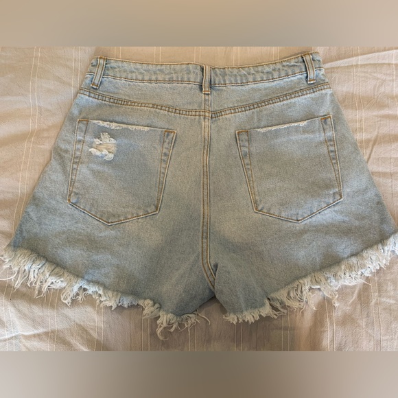 Signature 8 Light Denim Shorts - Picture 3 of 3